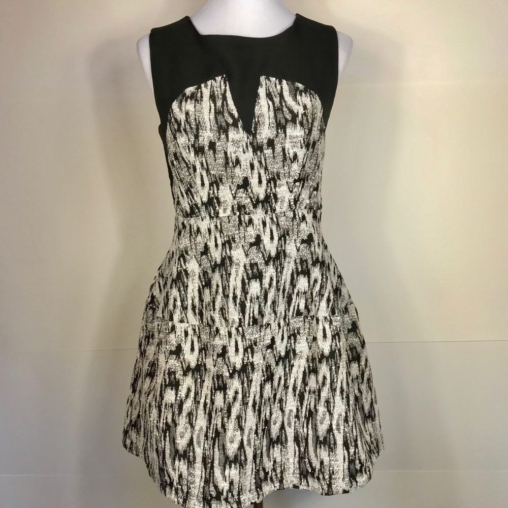 𝅺KARLIE Dress
